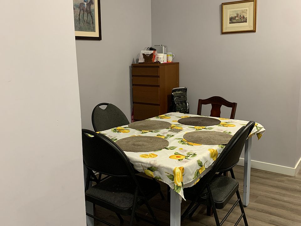 Dining nook