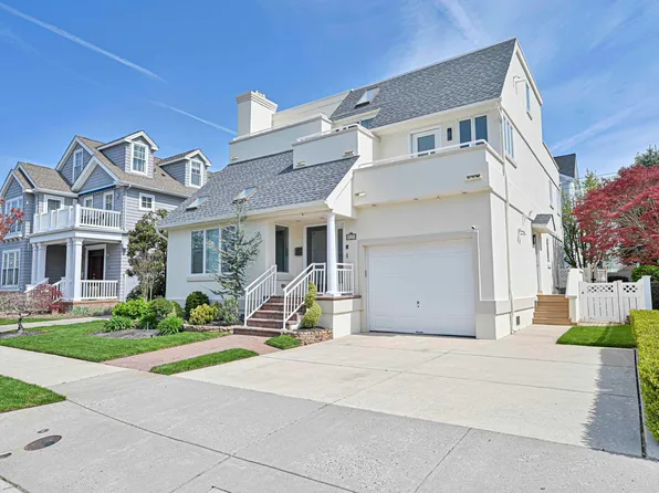11 N Nassau Ave, Margate, NJ 08402