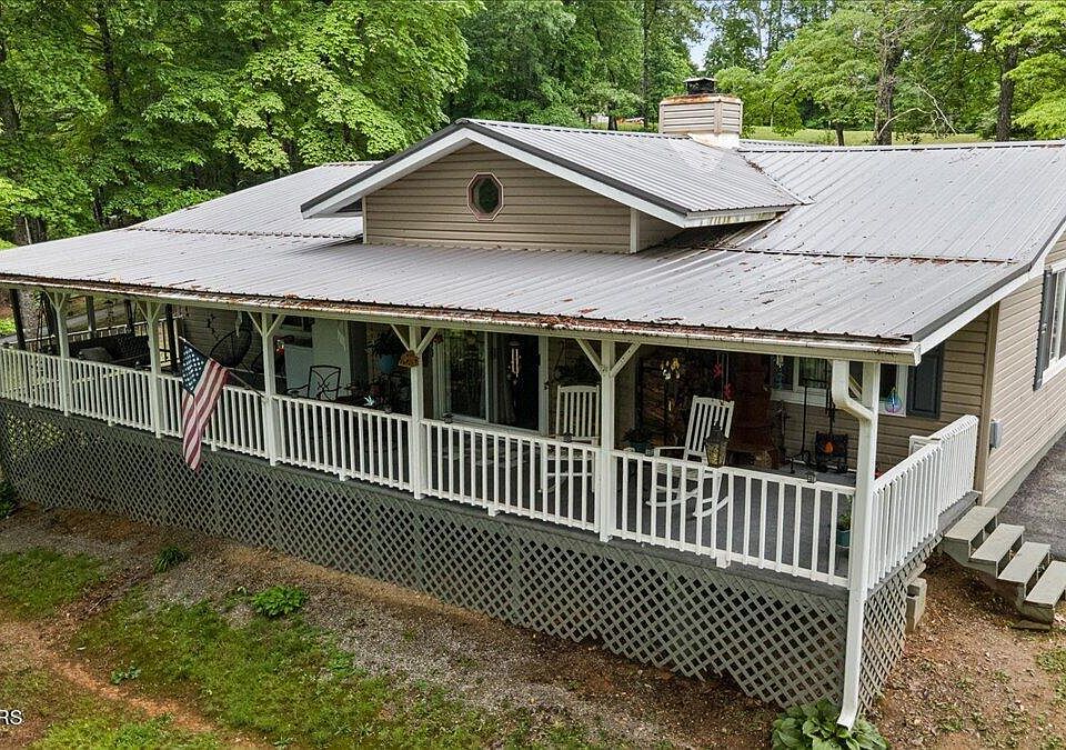 1st image of 261 Rain Valley Rd