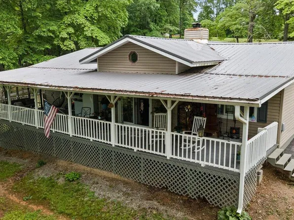 261 Rain Valley Rd, La Follette, TN 37766