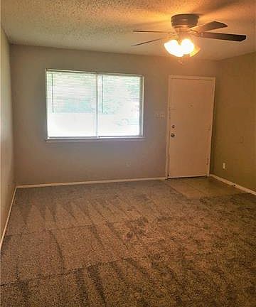 2nd image of 217 Bellaire Dr