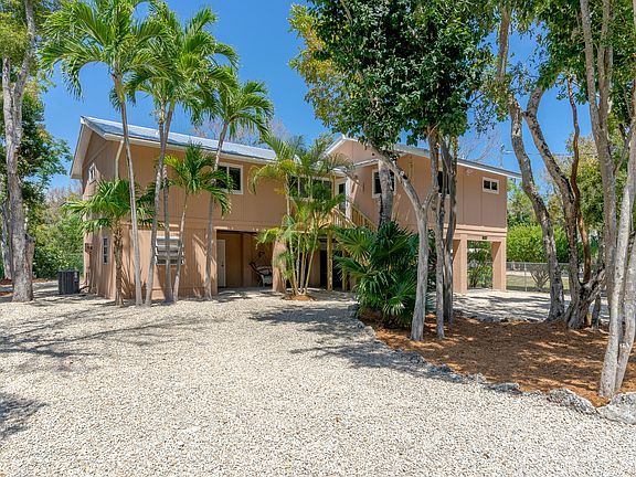 2nd image of 280 Key Honey Ln