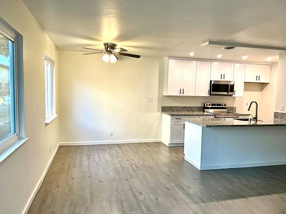 4th image of 4520 Greenholme Dr APT 3