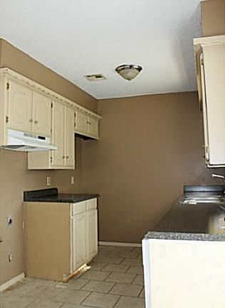 5th image of 318 Edd Dr