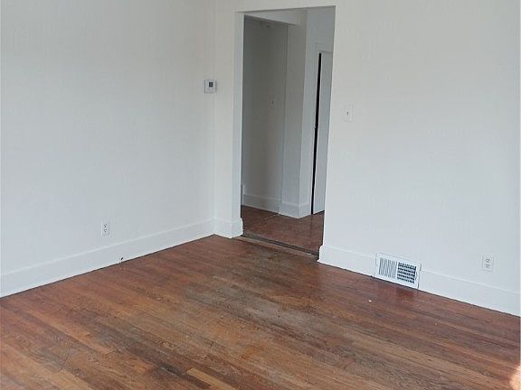 4th image of 1710 Homewood Ave