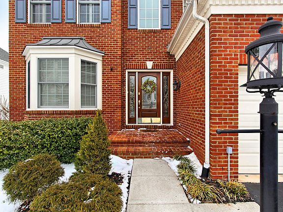 3rd image of 5440 Bowers Hill Dr