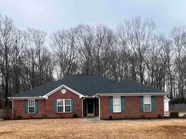 114 Edgebrook Dr, Ardmore, AL 35739