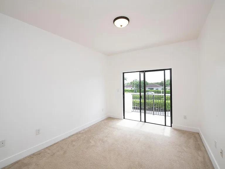 22447 SW 102nd Ave — Photo 9