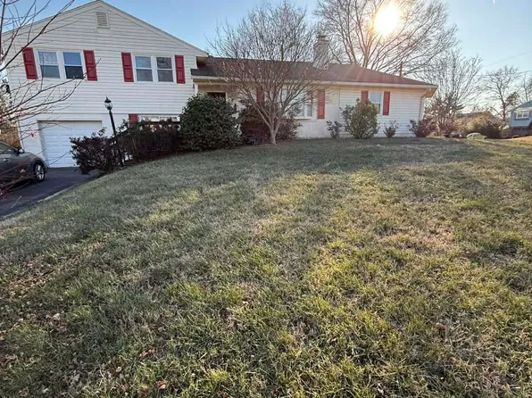 6821 Front Royal Rd, Springfield, VA 22151