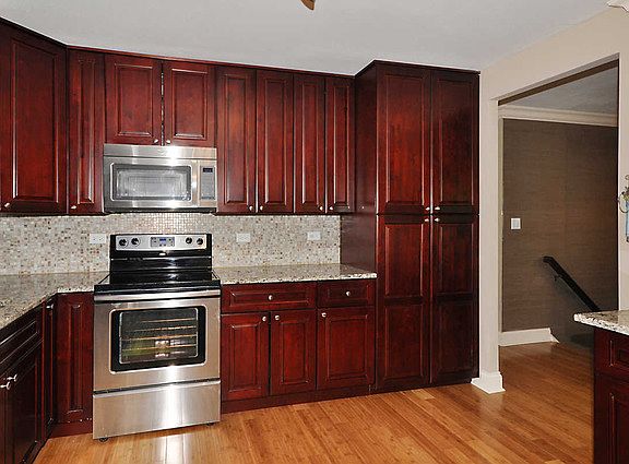 3rd image of 7 Whitehall Ct