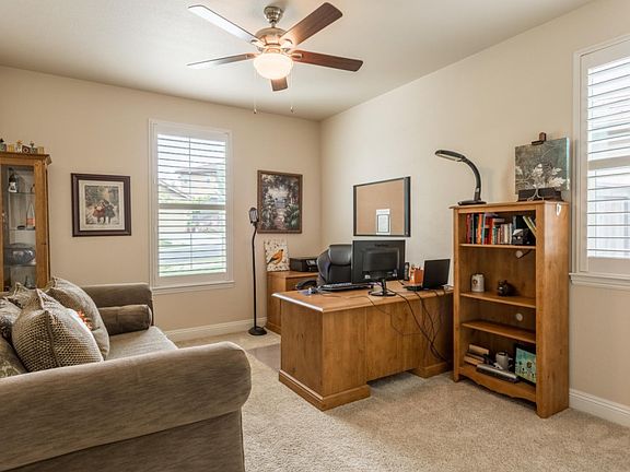 3rd image of 5101 Arlington Way