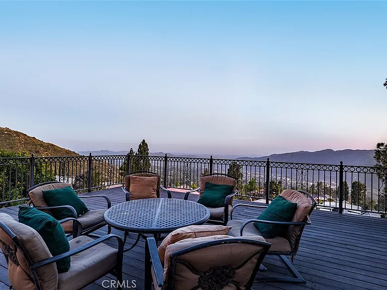 5660 Pine Cone Rd — Photo 32