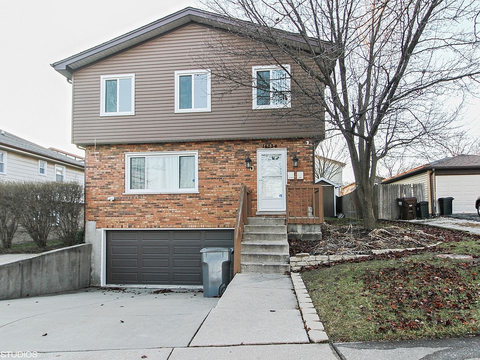 1st image of 16734 Lakewood Dr #2