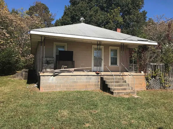 822 Knox Rd, Mc Leansville, NC 27301