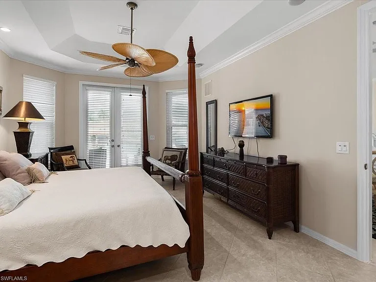 200 Copperfield Ct — Photo 35