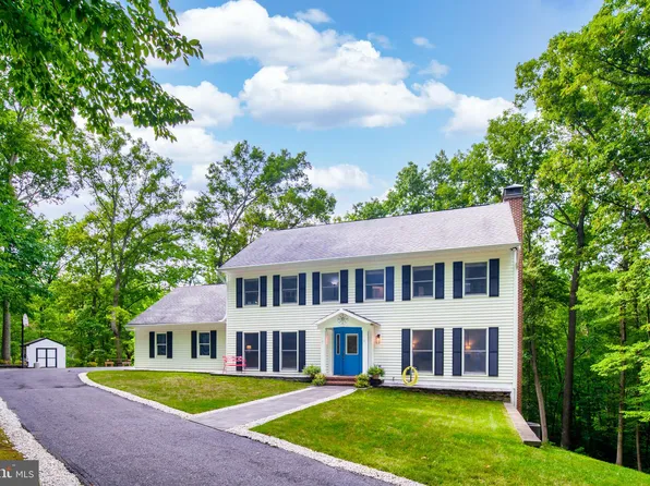 2902 S Lake Dr, Davidsonville, MD 21035