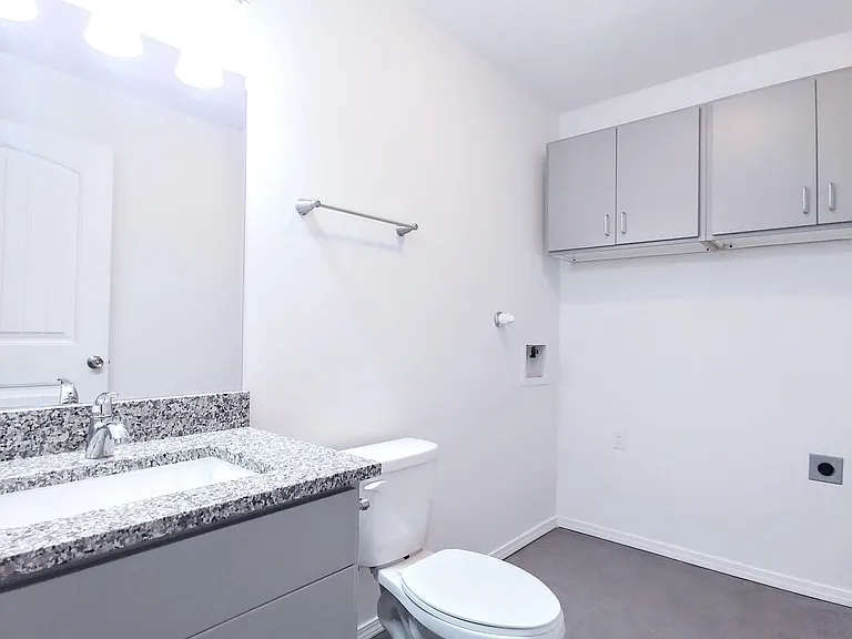 Bathroom & Laundry Room