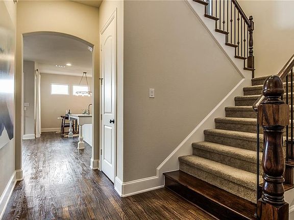 3rd image of 2501 Hundred Knights Dr