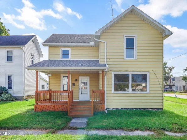 121 W Stone St, Gibsonburg, OH 43431
