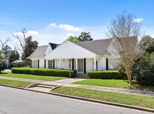 5373 Brown St, Graceville, FL 32440