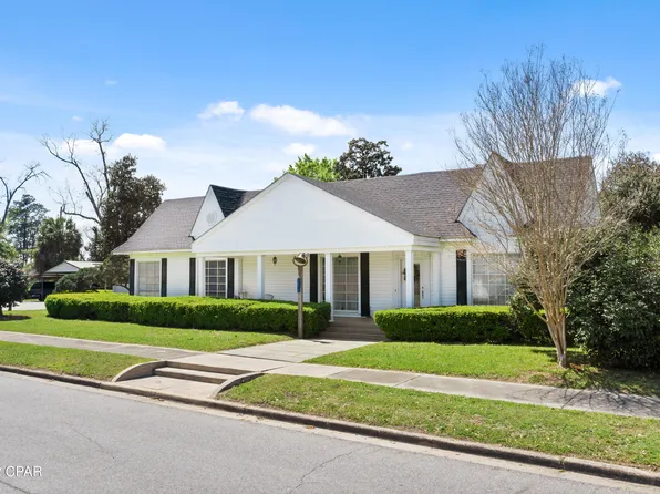 5373 Brown St, Graceville, FL 32440