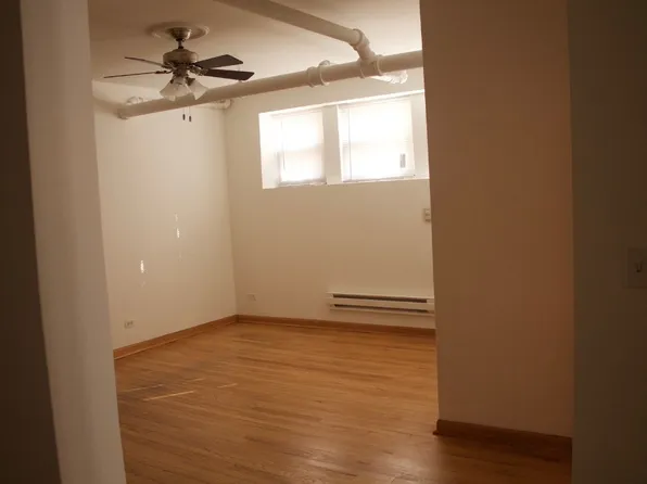 833 Dobson St APT 2, Evanston, IL 60202