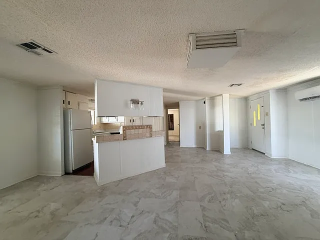 32160 Cody Ave — Photo 12