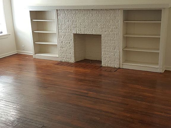 Fire place livingr oom