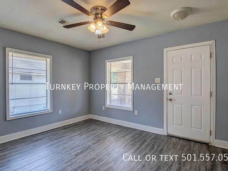 1502 Sycamore St #B — Photo 7
