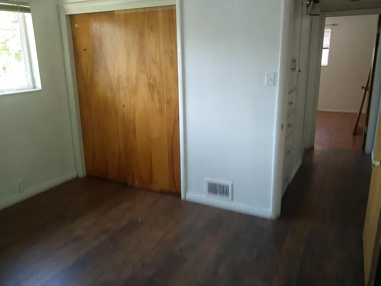 2530 S 700 E — Photo 4