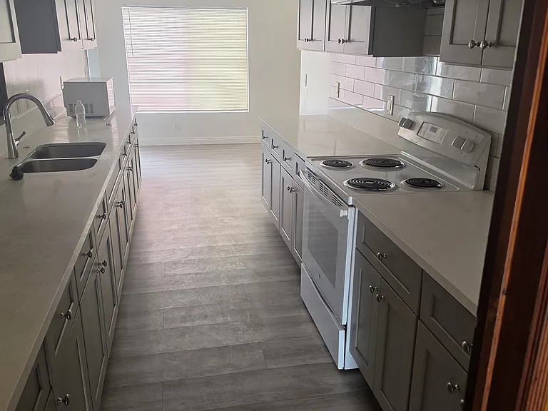 3366 Charlotte Ave — Photo 6