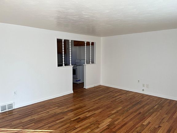 5th image of 9611 W 51st Pl