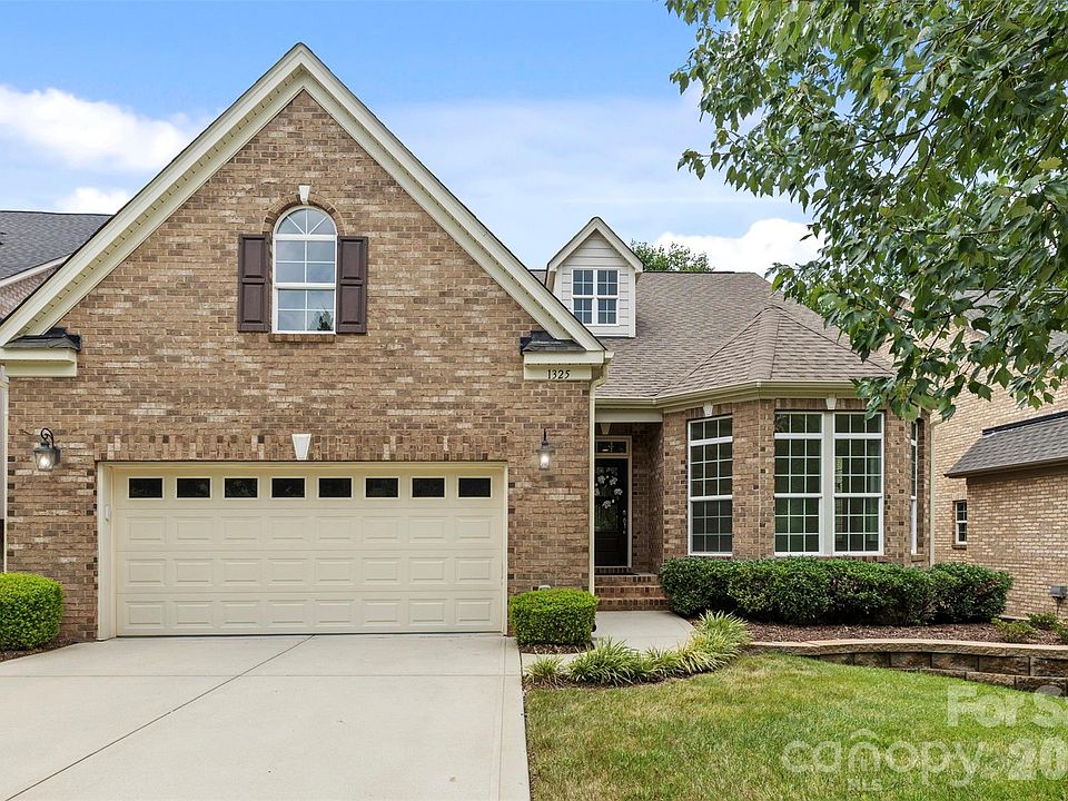1st image of 1325 Winged Foot Dr