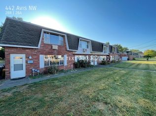 442 Avis Ave NW, Massillon, OH 44646