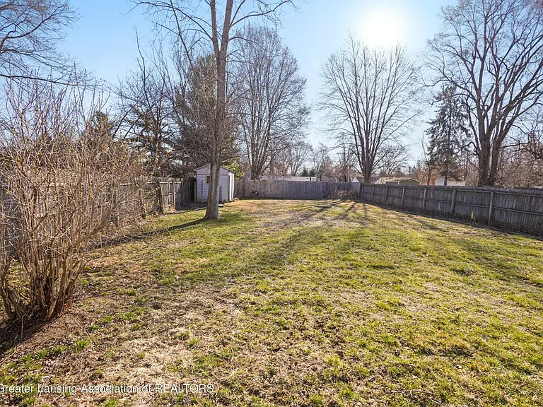 6174 Rutherford Ave — Photo 31