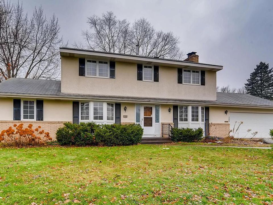 1st image of 3600 Maplewood Dr
