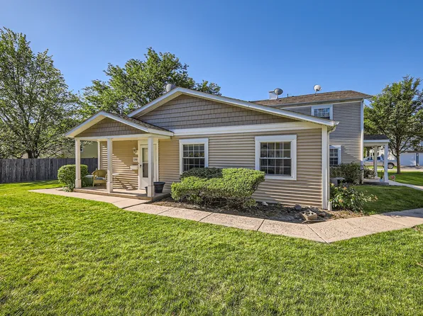 1200 Iota Ct #44-A, Wheeling, IL 60090