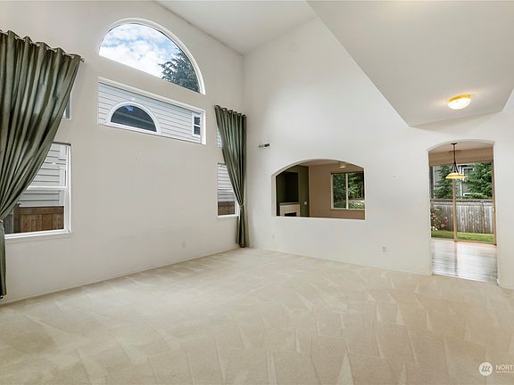 4th image of 9213 178th Street Ct E