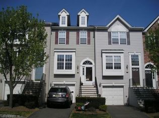 559 Coventry Dr, Nutley, NJ 07110