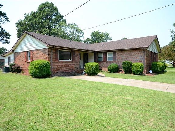 2nd image of 4609 Mallard Cres