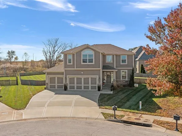 400 Anthony Cir, Kearney, MO 64060