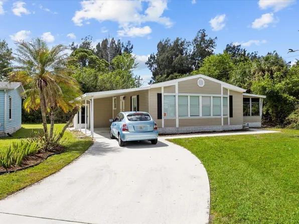 5683 Hemingway Court, Fort Pierce, FL 34982