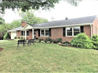 3105 Tomaranne Dr, Roanoke, VA 24018