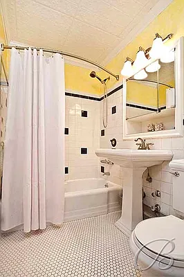 Sold by Bellmarc Realty | media 25