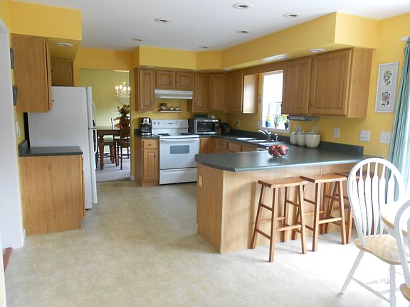 4th image of 3702 Carmen Dr