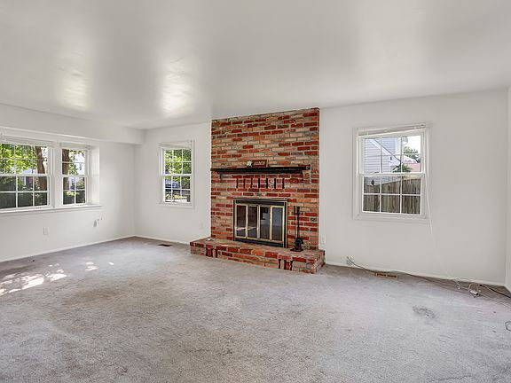 2nd image of 13202 Pennerview Ln
