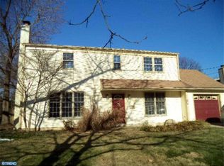 7 W Summit Ave, Haddonfield, NJ 08033