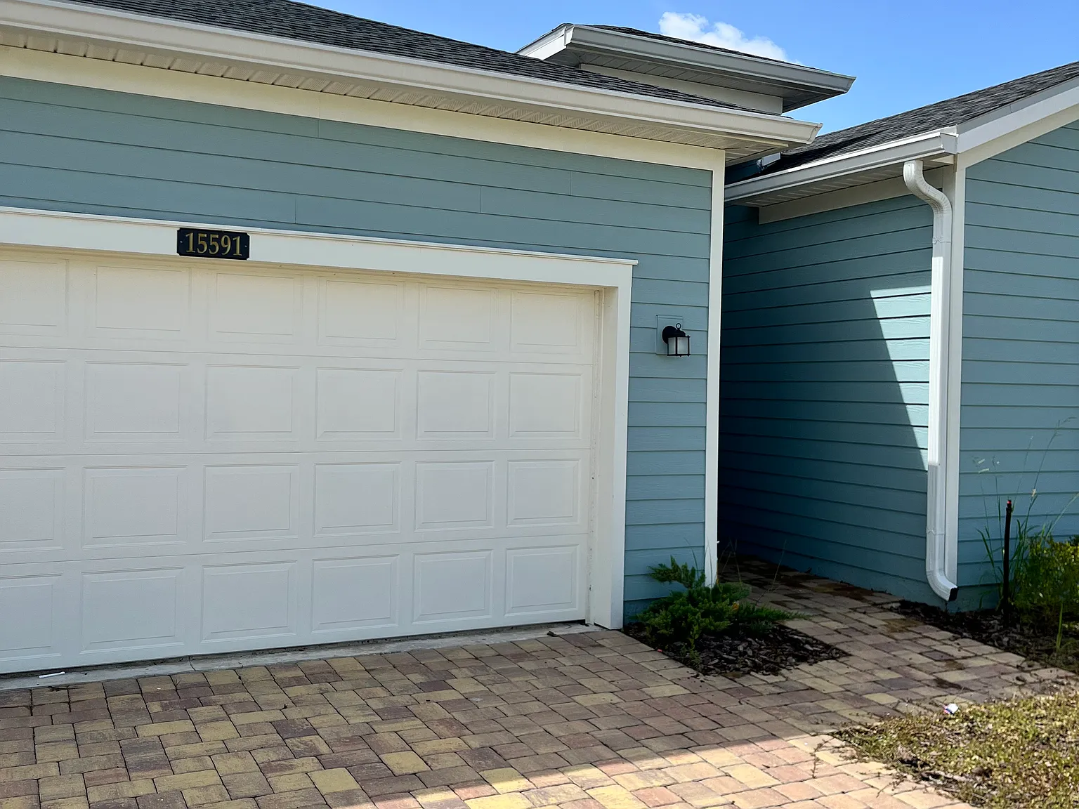 4 bed, 2028 sqft, $2,195 — Photo 3