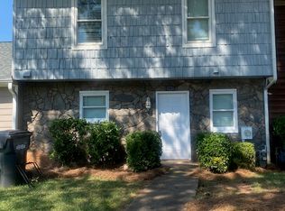 8216 Canyon Forge Dr, Riverdale, GA 30274