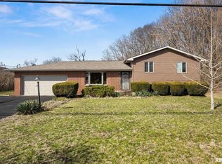 117 Arnold Rd, East Peoria, IL 61611